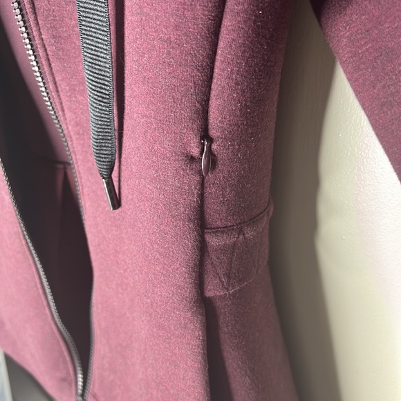 LULULEMON Burgundy Hooded Full Zip Jacket Size 4 - Picture 6 of 16